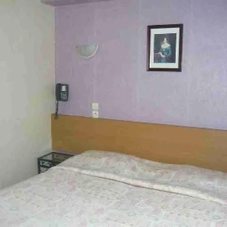 Central Hotel * Caen