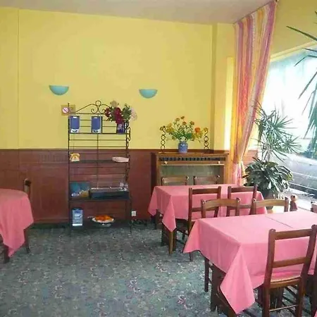 Central Hotel * Caen