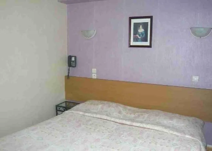 Central Hotel * Caen